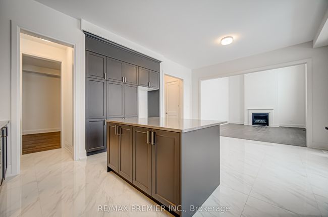 31 Bayberry Dr, House other with 4 bedrooms, 4 bathrooms and 4 parking in Tottenham ON | Image 16