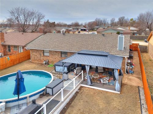 815 Dorchester Dr, Yukon, OK, 73099-4921 | Card Image