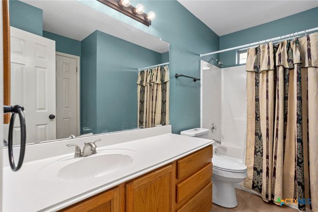Secondary Bath | Image 16