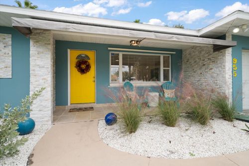 955 Narcissus Ave, CLEARWATER BEACH, FL, 33767-1044 | Card Image