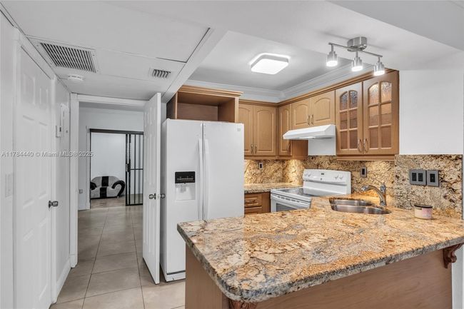APT-16108 - 2170 W 60 Th St, Condo with 1 bedrooms, 1 bathrooms and null parking in Hialeah FL | Image 14