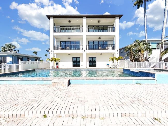 882 Bay Point Dr, House other with 5 bedrooms, 6 bathrooms and null parking in MADEIRA BEACH FL | Image 69
