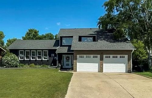 12 Parkway Dr, Swan River, MB, R0L1Z0 | Card Image