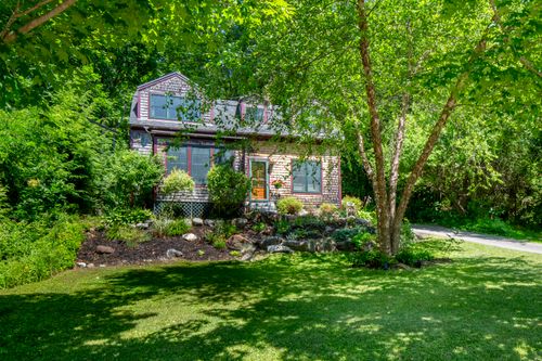 6 Bisbee St, Camden, ME, 04843-1501 | Card Image