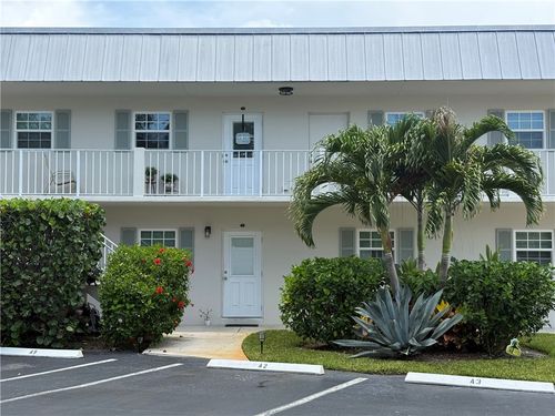 102a-900 Jasmine Ln, Vero Beach, FL, 32963-2237 | Card Image