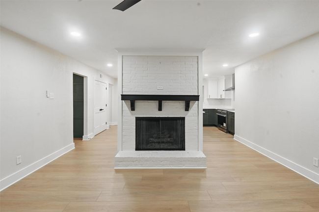 7716 La Risa Dr, House other with 4 bedrooms, 4 bathrooms and null parking in Dallas TX | Image 5