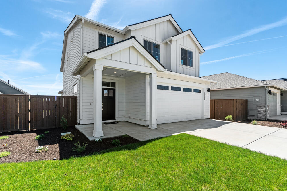 Badger Creek Dr, Redmond, OR 97756