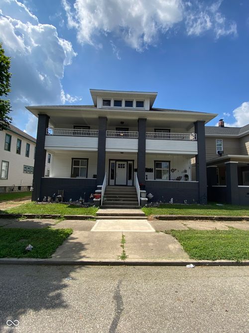 apt-4-129 W Hendricks St, Shelbyville, IN, 46176-2052 | Card Image