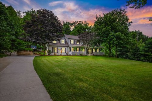 406 Stoney Ln, Johnstown, PA, 15905-9412 | Card Image