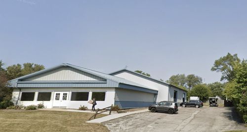 960 W Rollins Rd, Round Lake Beach, IL, 60073-1229 | Card Image