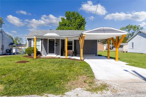 807 S Oakwood St, Effingham, IL, 62401-3846 | Card Image