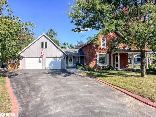 17 Frances St N, Barrie, ON, L4N1Z3 | Card Image