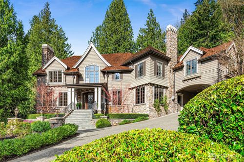 20424 Ne 64th Pl, Redmond, WA, 98053-7822 | Card Image