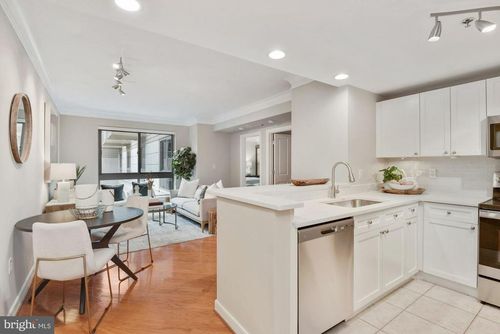 apt-1013-777 7th St Nw, WASHINGTON, DC, 20001-5714 | Card Image