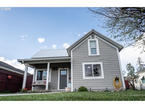 2414 Madison St, Baker City, OR, 97814-2553 | Card Image