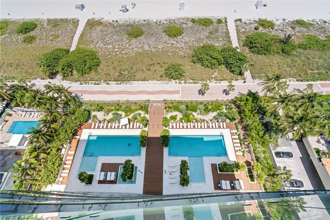 APT-1602 - 5775 Collins Ave, Condo with 2 bedrooms, 3 bathrooms and null parking in Miami Beach FL | Image 37