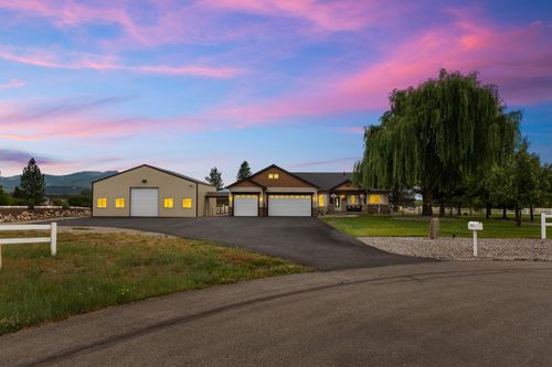 6608 N Vincent Ln, Newman Lake, WA, 99025-8662 | Card Image