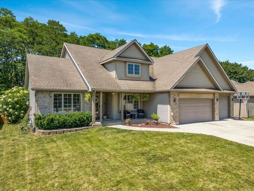 230 English Ln, Winthrop Harbor, IL, 60096-1028 | Card Image