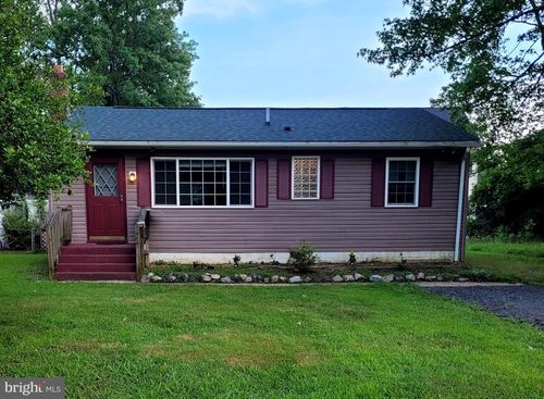 244 6th St, Colonial Beach, VA, 22443-1716 | Card Image