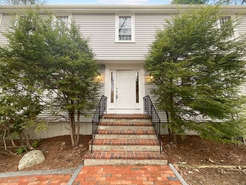 27 Alexander Rd, Hopkinton, MA, 01748 | Card Image