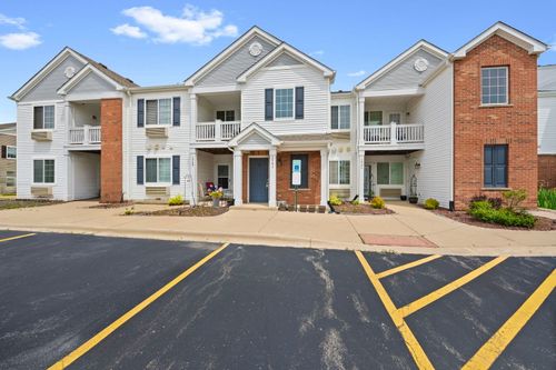j-154 Bertram Dr, Yorkville, IL, 60560-6098 | Card Image