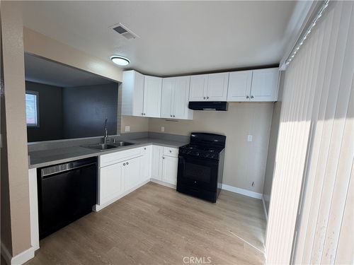 1677 W Wilson St, Rialto, CA, 92376-6423 | Card Image