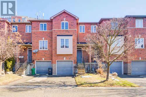 9-120 Railroad St, Brampton, ON, L6X5A1 | Card Image