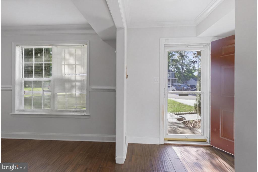 Residential in WOODBRIDGE 5
