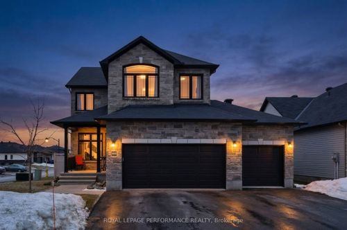 800 Platinum St, Rockland, ON, K4K0J2 | Card Image