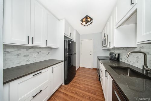 767 Skynob Dr, Ann Arbor, MI, 48105-2598 | Card Image