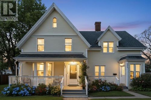 250-252 Central Street, Summerside, PE, C1N3M4 | Card Image