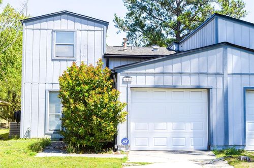 4105 17th Ter, GAINESVILLE, FL, 32609-2022 | Card Image