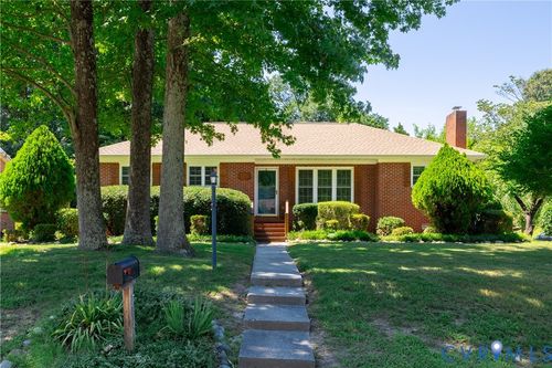 704 Forestview Dr, Colonial Heights, VA, 23834-1117 | Card Image