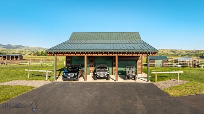 Detached 2-car Garage & Gym | Image 68