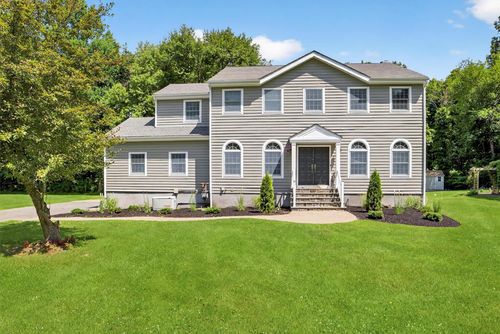 2463 Pinetree Pl, Yorktown Heights, NY, 10598-3842 | Card Image