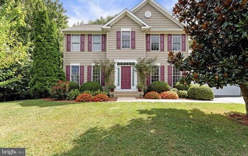 6712 Castleton Dr, FREDERICKSBURG, VA, 22407-2584 | Card Image