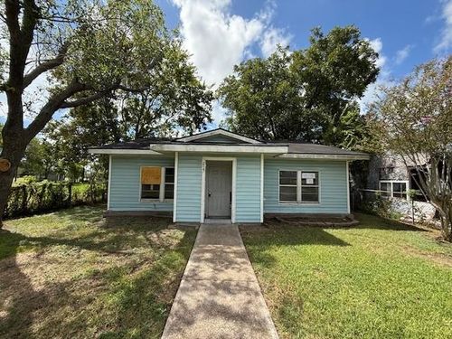 215 S Avenue D, Freeport, TX, 77541-4741 | Card Image