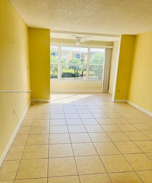 apt-205-8325 Sunrise Lakes Blvd, Sunrise, FL, 33322-1518 | Card Image