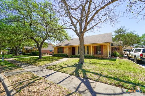 2801 E Loma Vista Ave, Victoria, TX, 77901-4483 | Card Image