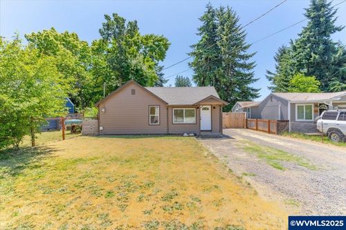 230 High St, Jefferson, OR, 97352-9413 | Card Image