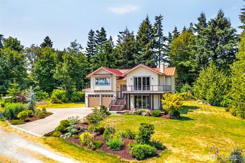 4402 E Ave, Anacortes, WA, 98221-2636 | Card Image
