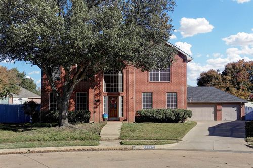 4863 Union Lake Dr, Fort Worth, TX, 76137-5222 | Card Image