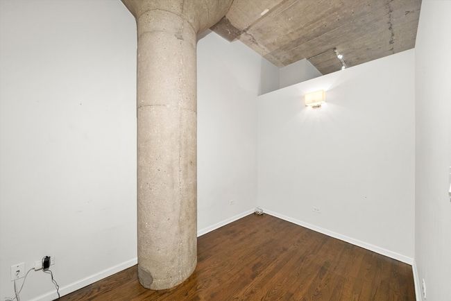 UNIT-109 - 1070 W 15 Th St, Condo with 2 bedrooms, 1 bathrooms and 1 parking in Chicago IL | Image 17