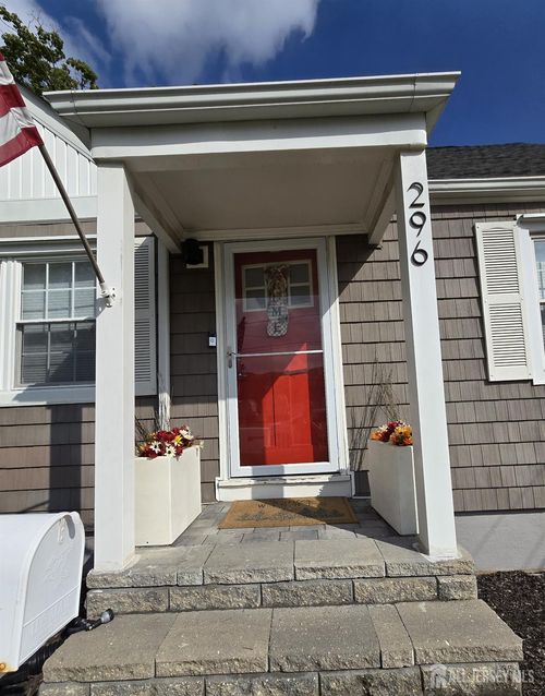 296 High St, Metuchen, NJ, 08840-2239 | Card Image