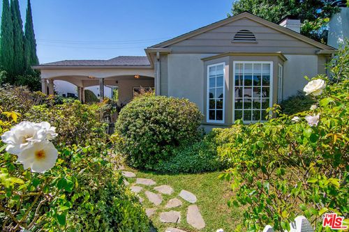 8828 Rosewood Ave, West Hollywood, CA, 90048-2408 | Card Image