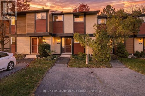 163 Mcclintock Way, Ottawa, ON, K2L2A5 | Card Image