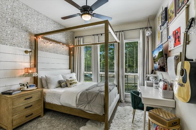View of bedroom | Image 22