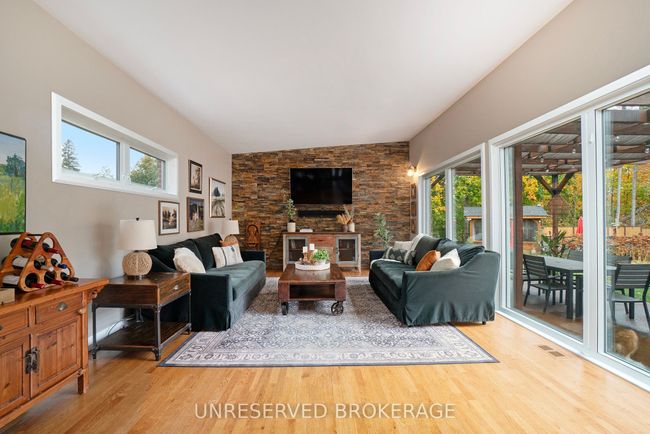 61 Promenade Ave, House other with 3 bedrooms, 3 bathrooms and 3 parking in Nepean ON | Image 5
