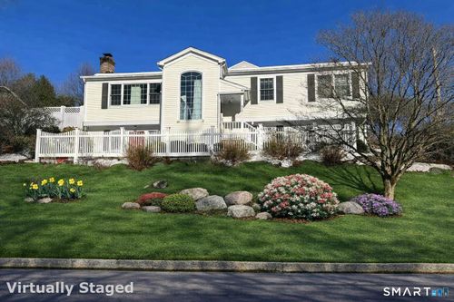 310 Main St, Westport, CT, 06880-2413 | Card Image