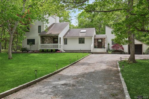 18 Quail Run, Hampton Bays, NY, 11946-1425 | Card Image